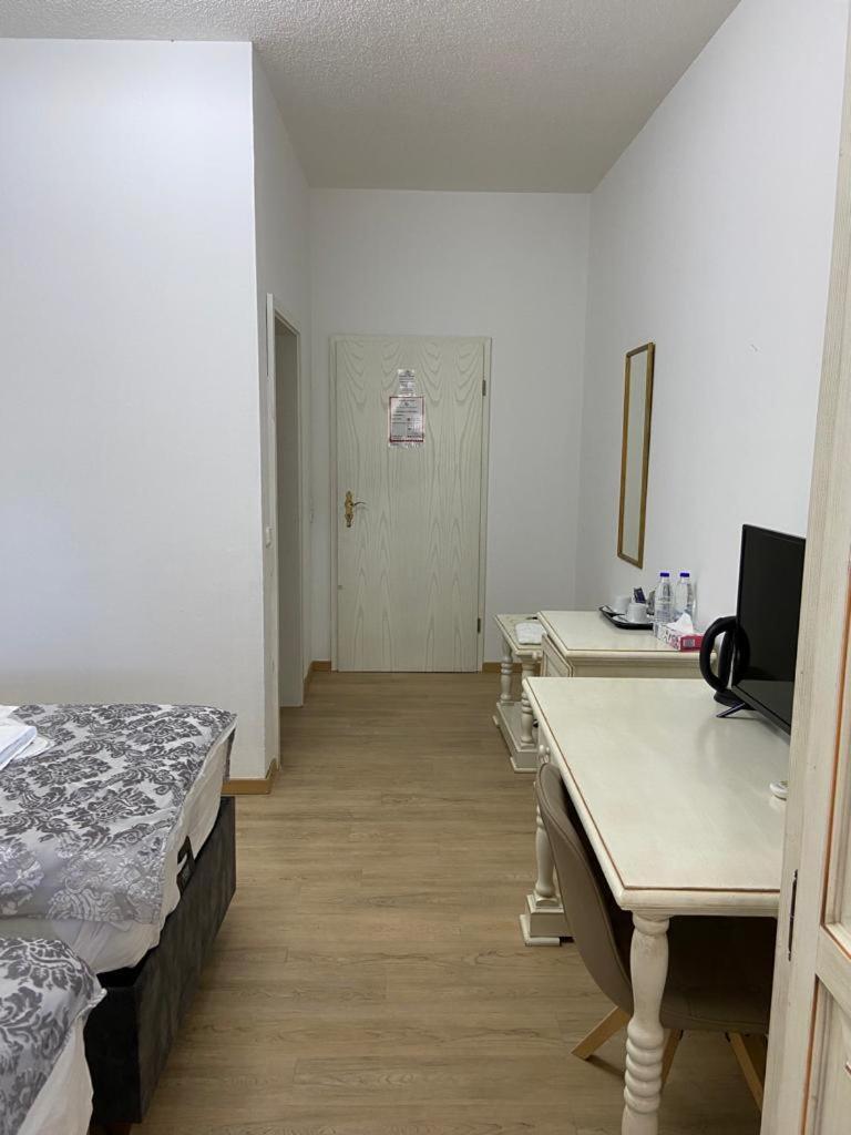 Astheimer Schloesschen Trebur Habitación foto
